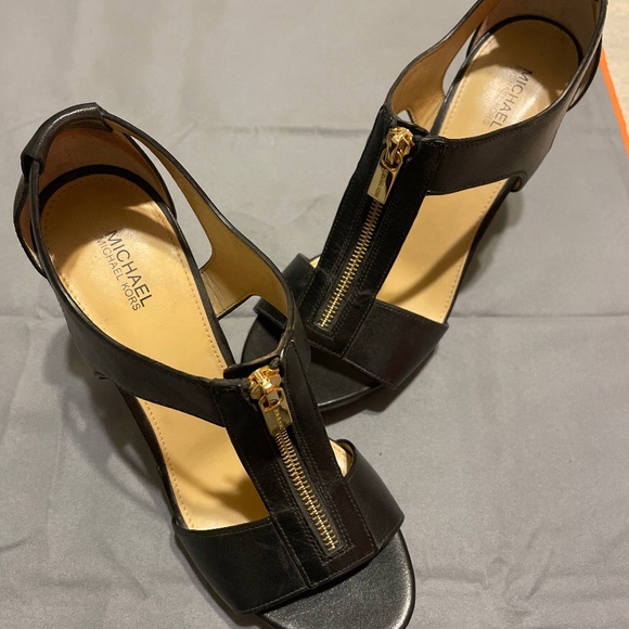 MICHAEL Michael Kors Shoes - Micheal Kors heels